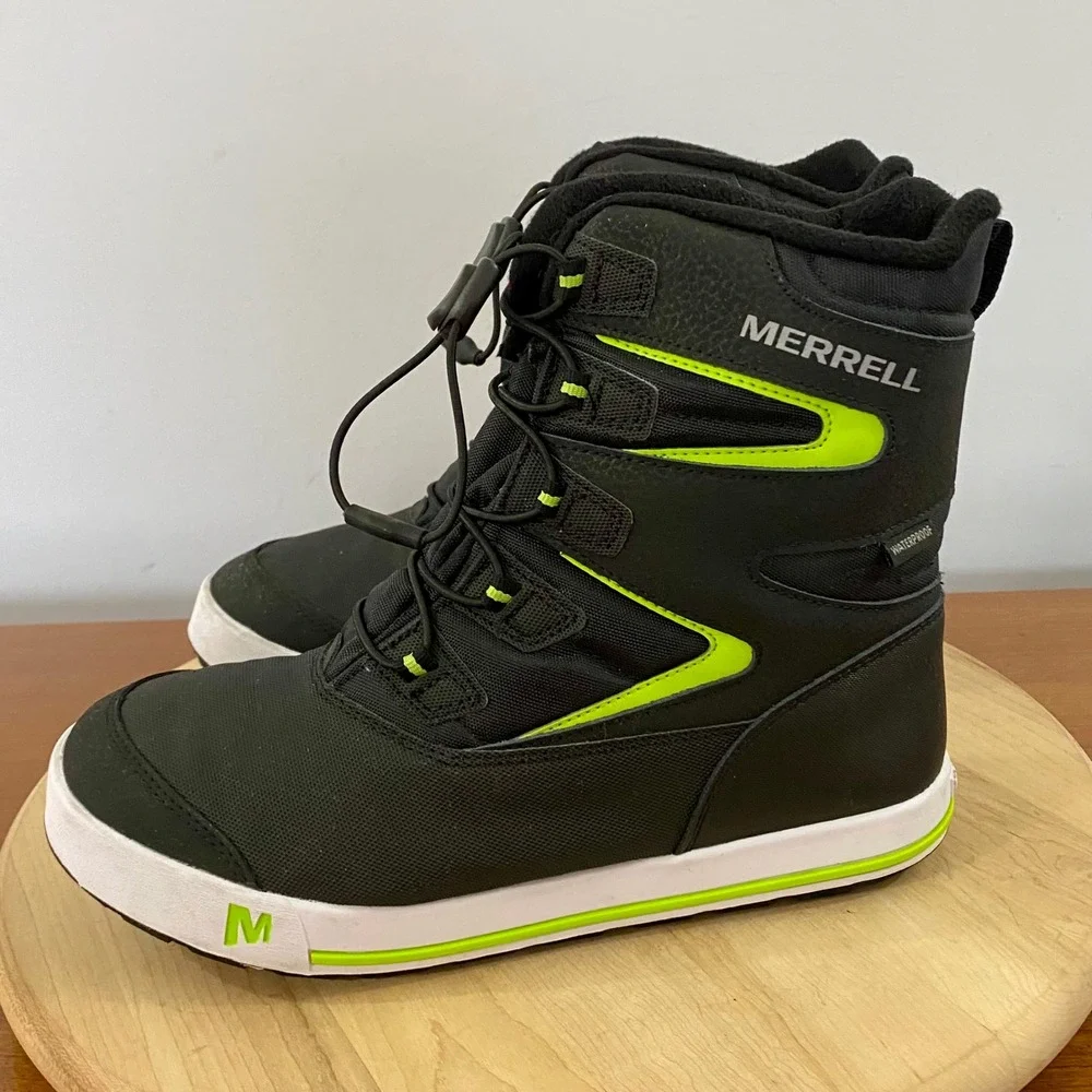 Merrell Snow Bank 3.0 Waterproof Boots Kids Youth Size US 7 Black Neon Green